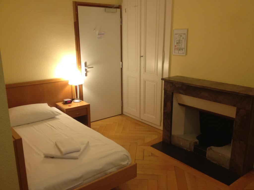Le Cenacle Hotel Женева Екстериор снимка