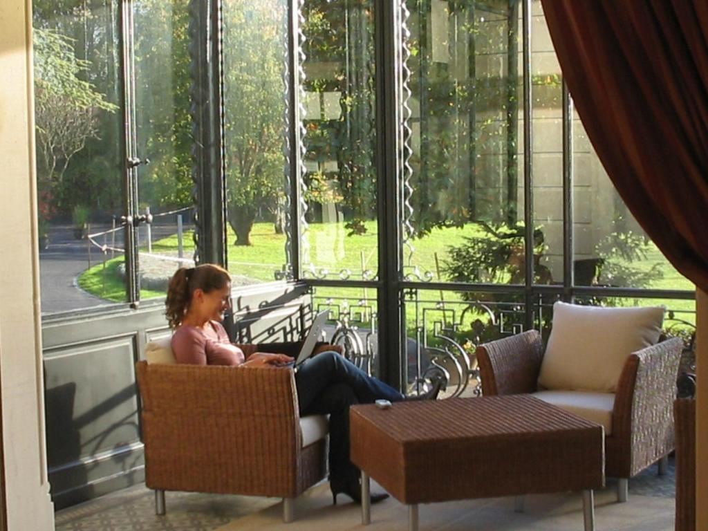 Le Cenacle Hotel Женева Екстериор снимка