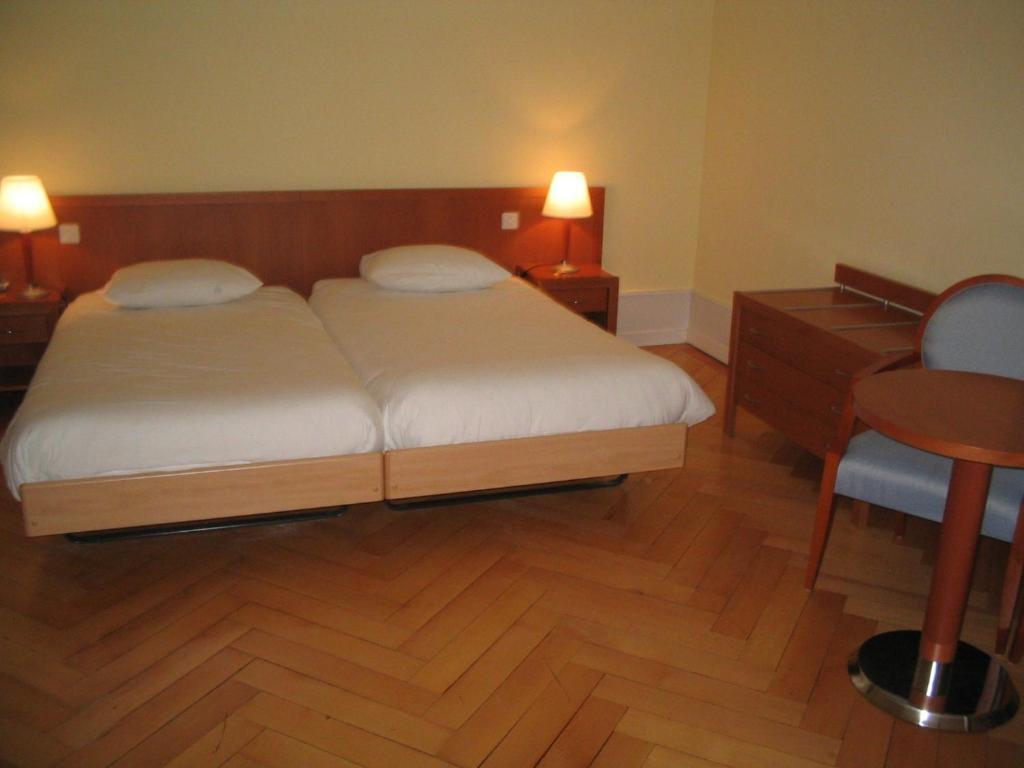 Le Cenacle Hotel Женева Стая снимка