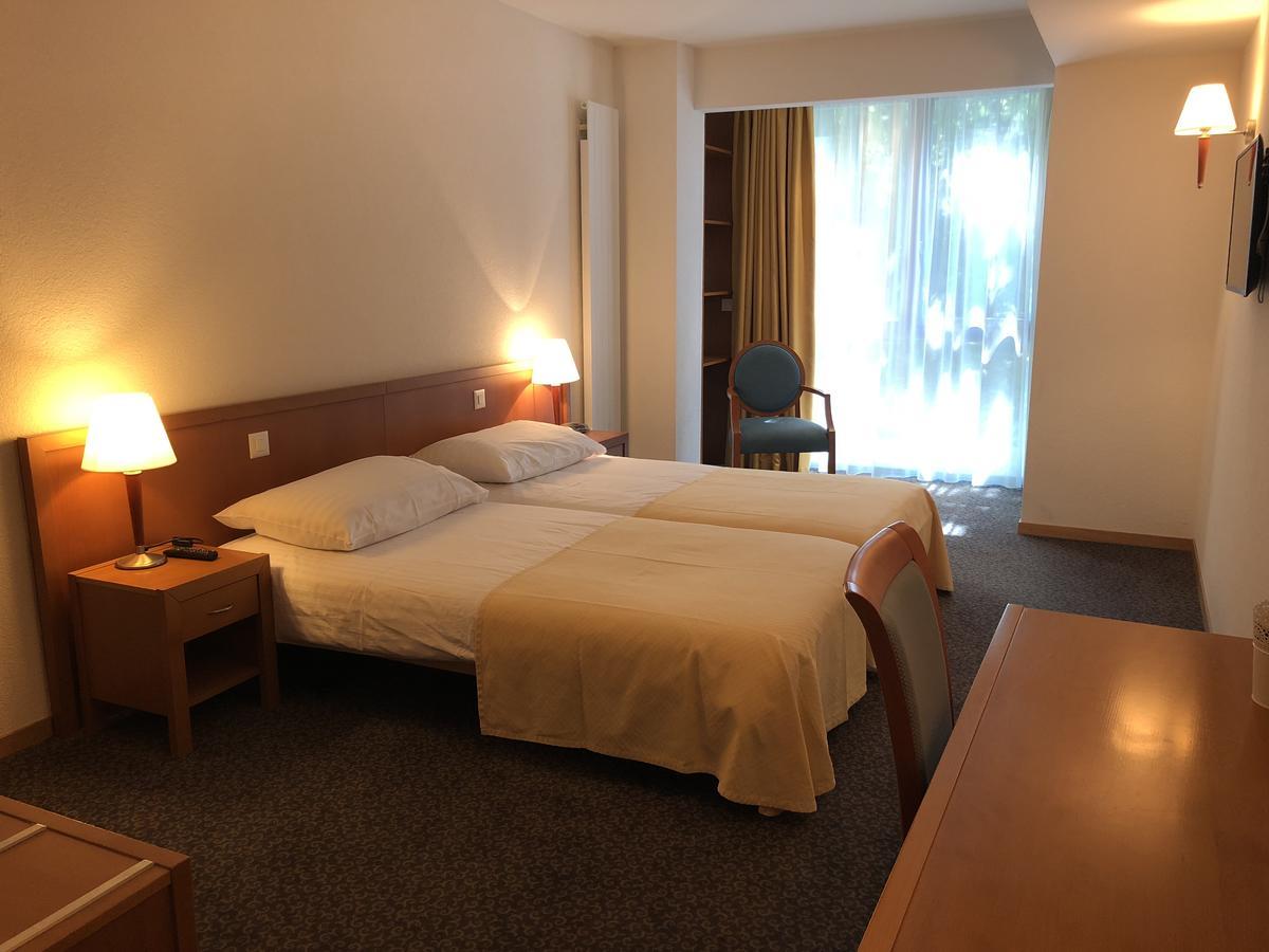 Le Cenacle Hotel Женева Екстериор снимка