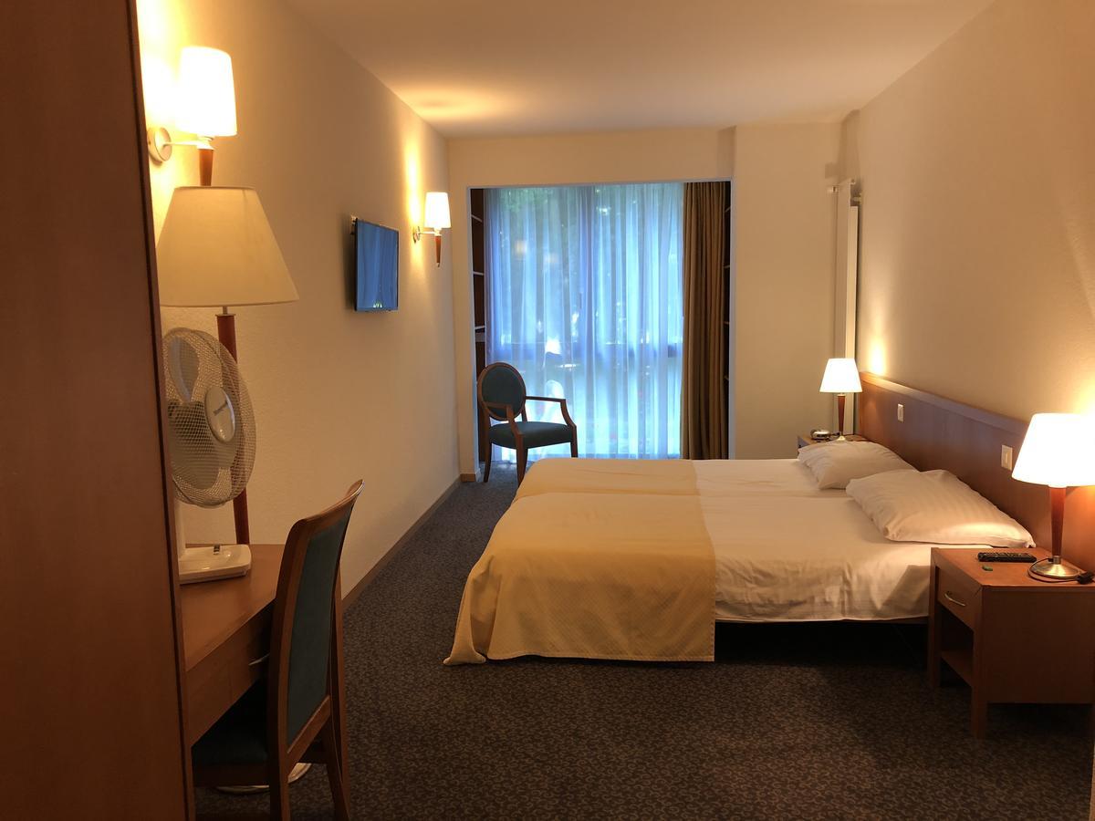 Le Cenacle Hotel Женева Екстериор снимка