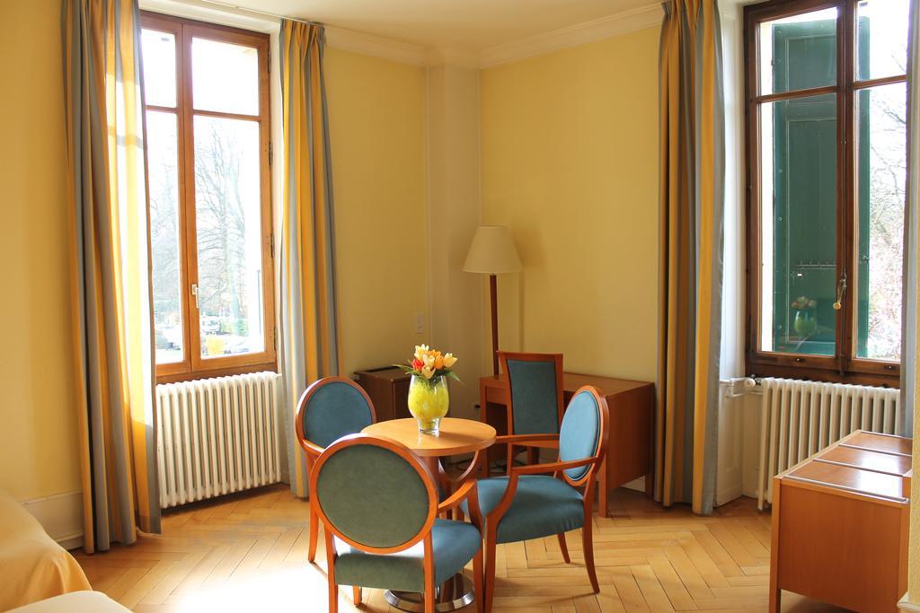 Le Cenacle Hotel Женева Стая снимка